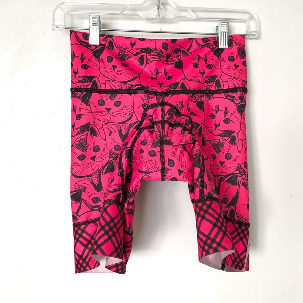 Shebeest Petunia Smitten Kitten Bike Shorts in Hot Magenta Size S